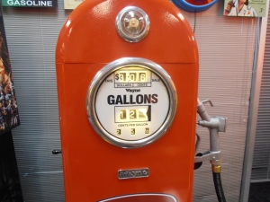 Ampol 50&#039;s Deluxe Version Petrol Bowser